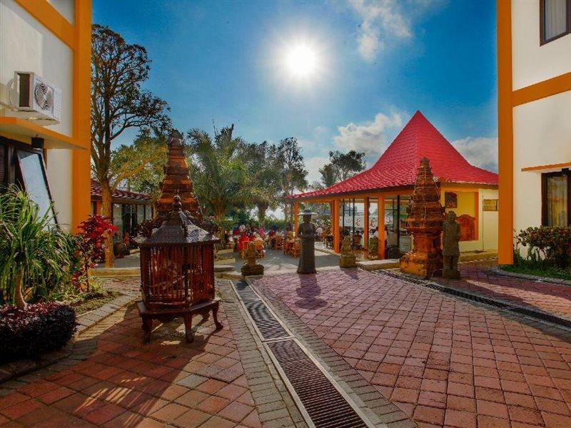 Ciptaningati Hotel Batu  Exterior foto