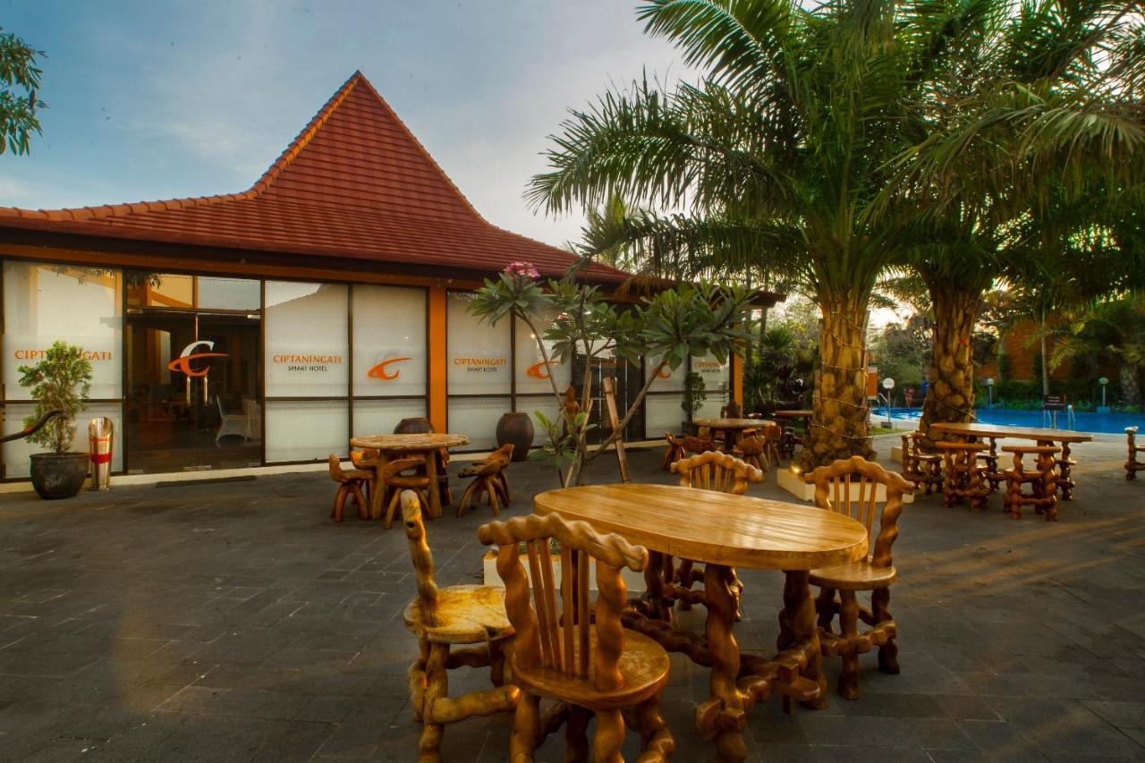 Ciptaningati Hotel Batu  Exterior foto